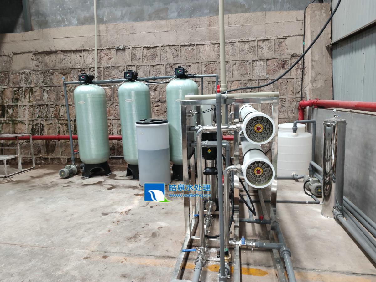 反滲透純水設(shè)備 反滲透純水設(shè)備